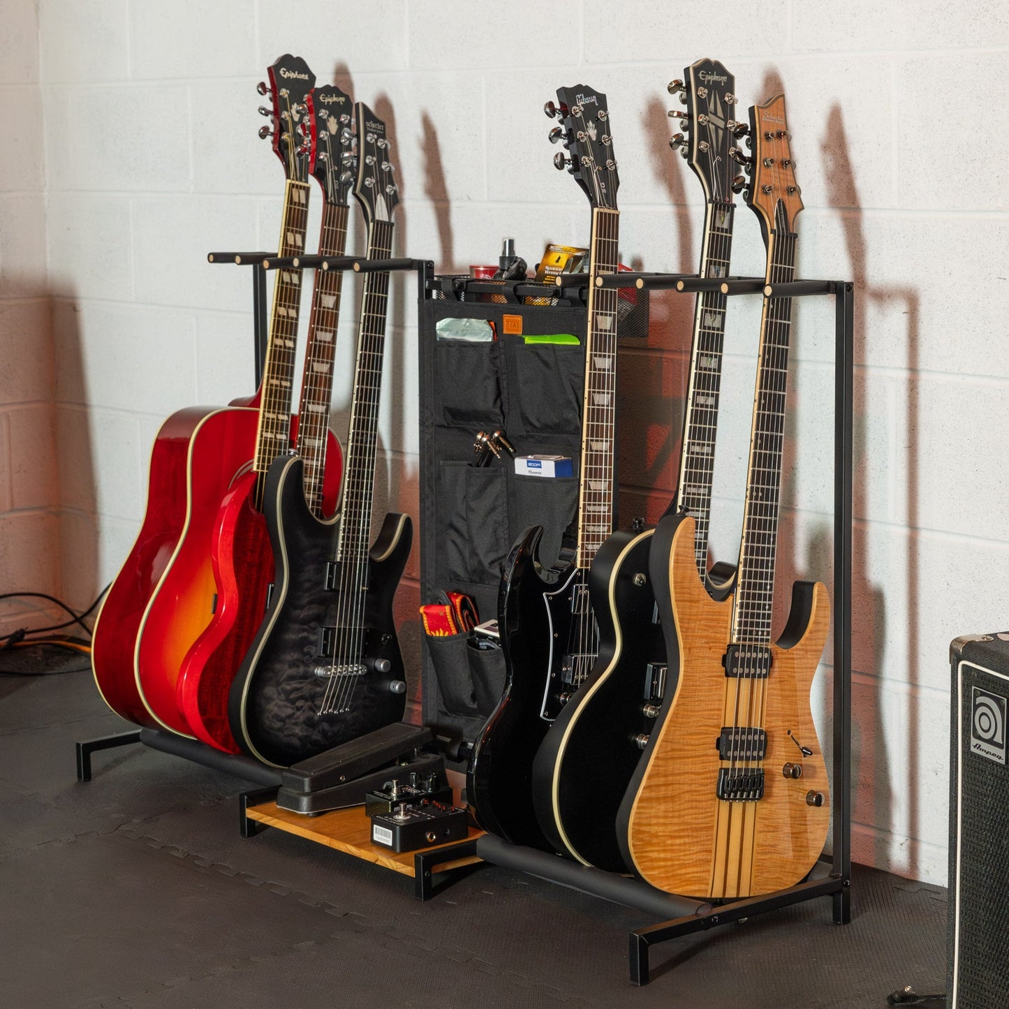 The Headliner 10-Slot Guitar Rack | Black