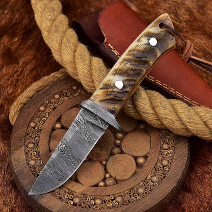 Custom Handmade Damascus Skinning Knife with Sheep Horn Handle, 7.75-inch