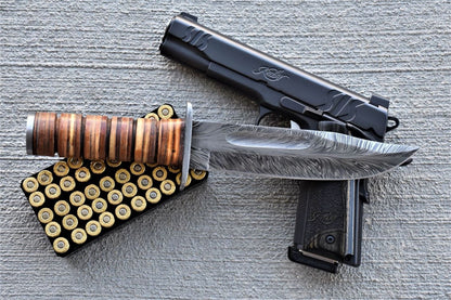 Custom Handmade Feather Pattern Damascus Steel Survival Hunting Knife