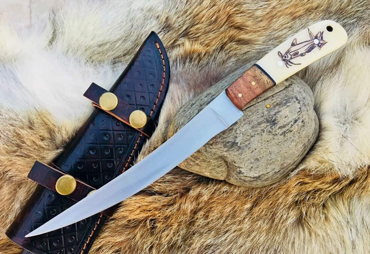 Stainless Steel Handmade Fillet-Boning Knife with Rose Wood and Engraved Bone Handle