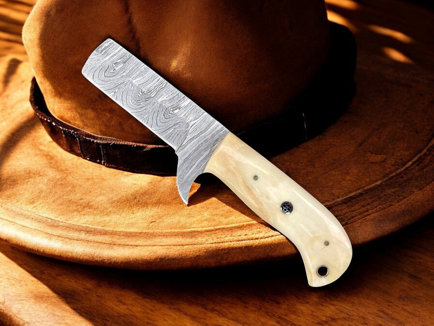 Handmade Bull Cutter - Damascus Steel Blade & Bone Handle