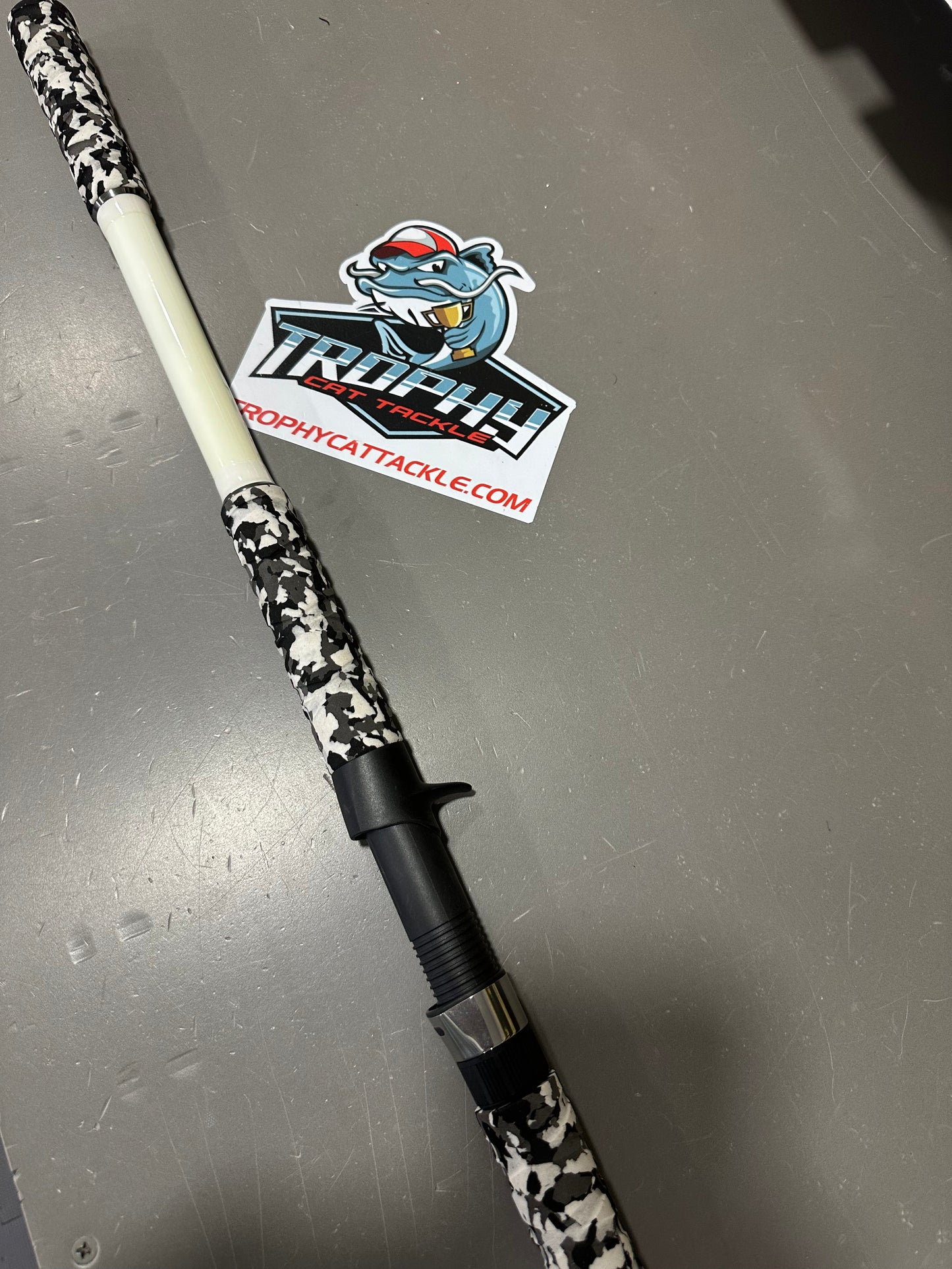 The White Lightning Bumping Rod - Casting