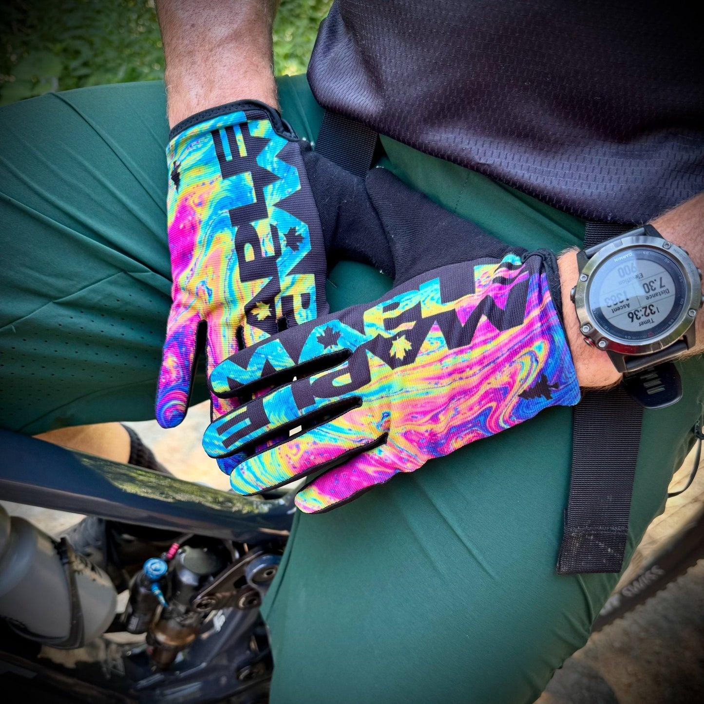 Maple Flip SendIt S2 Gloves - Oil Slick (Final Sale)