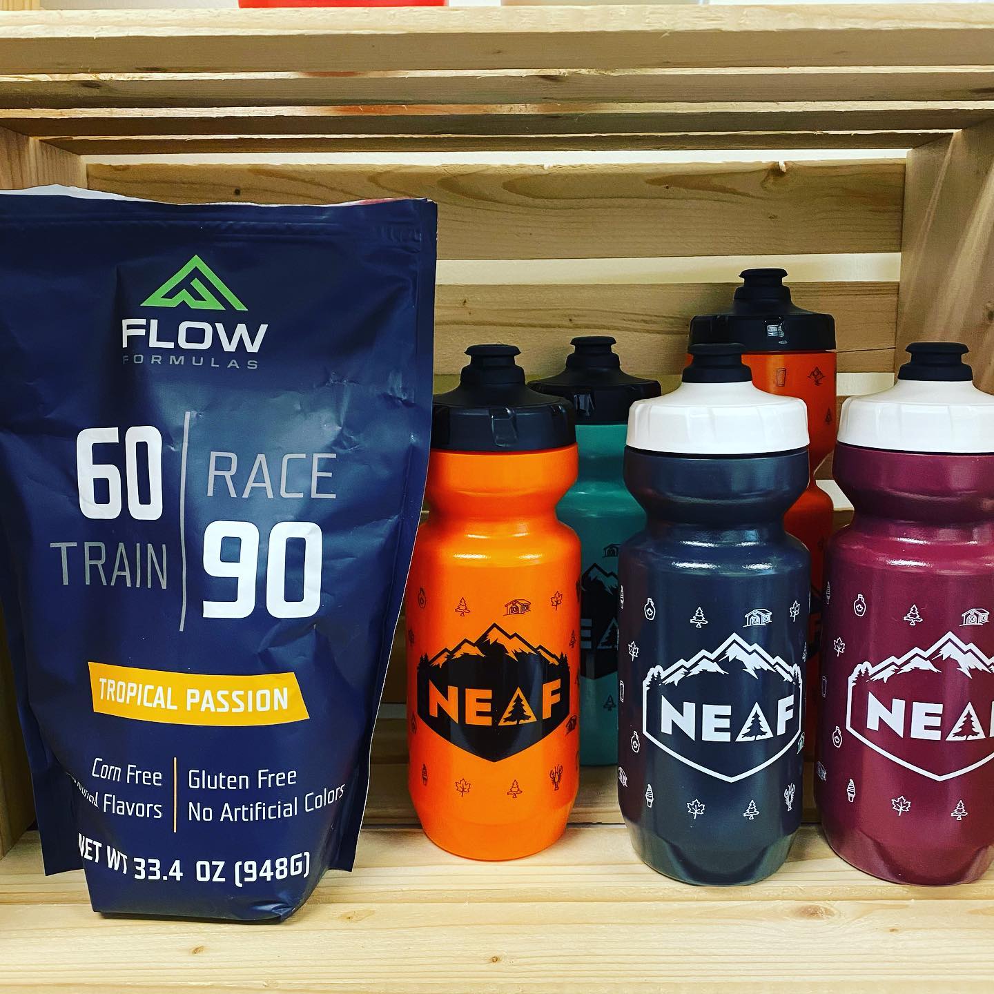 NEAF 22oz Purist Water Bottle White Caps