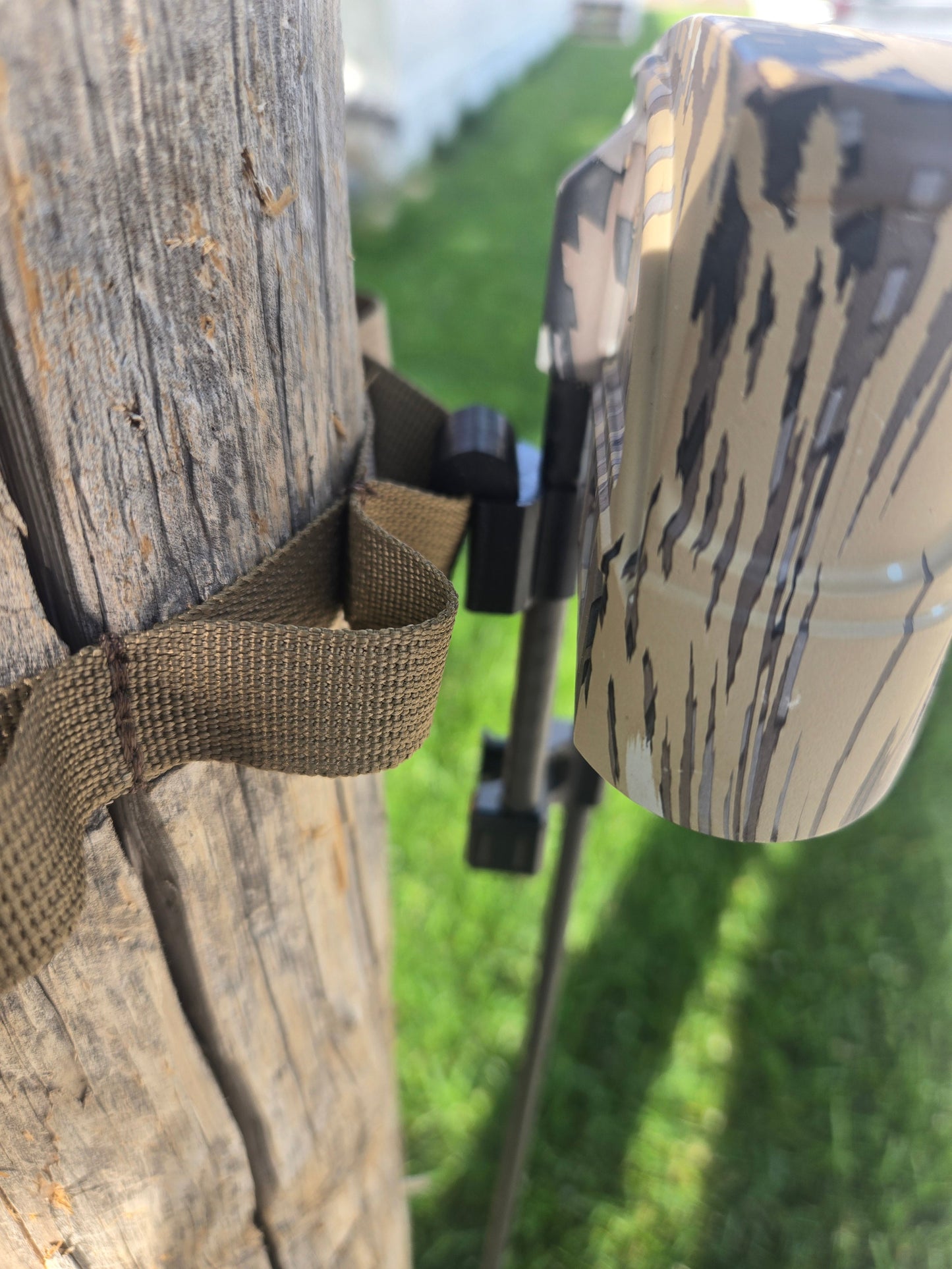 Clip-on Quiver Hanger