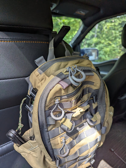 Headrest Post Bow/Gear Hanger