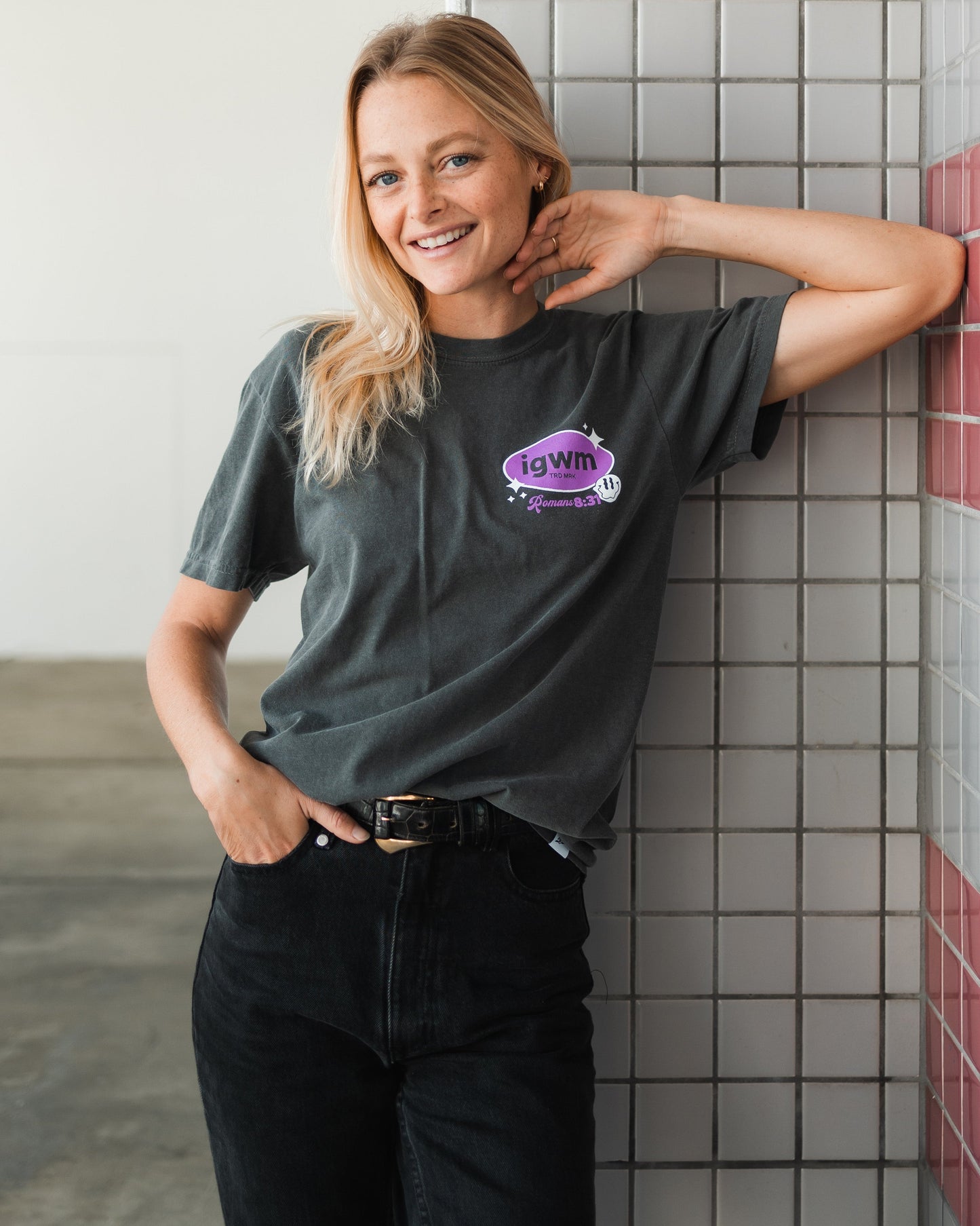 Romans Mineral Wash Premium Pepper Tee