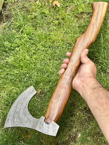 Handcrafted Damascus Steel Tomahawk Axe – "The Viking's Edge"