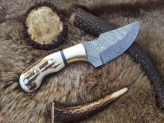 Custom Damascus Steel Field Dressing Deer Skinny Knife – 7.25 Inch Drop Point Blade with Antler Horn Handle and Brass Bolster