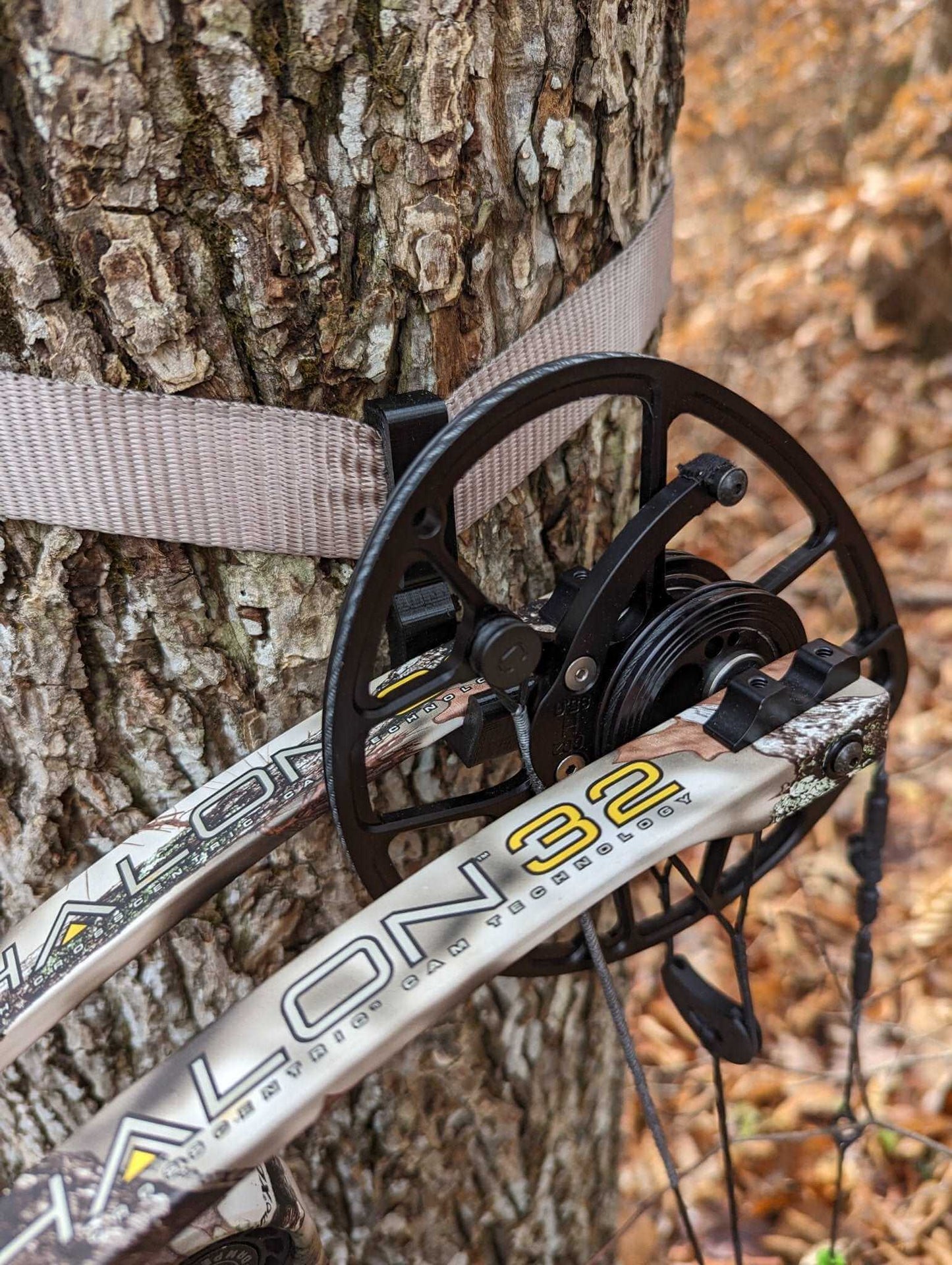 Split Limb Bow Hanger - Gear Strap for Saddle Hunting